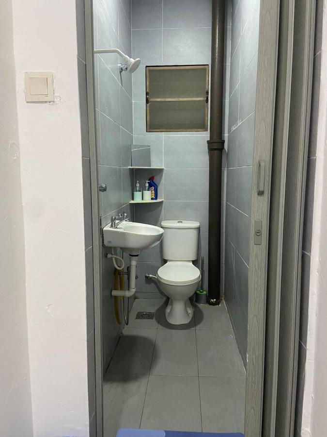 Hs Homestay Cenderawasih Kuantan Town Extérieur photo
